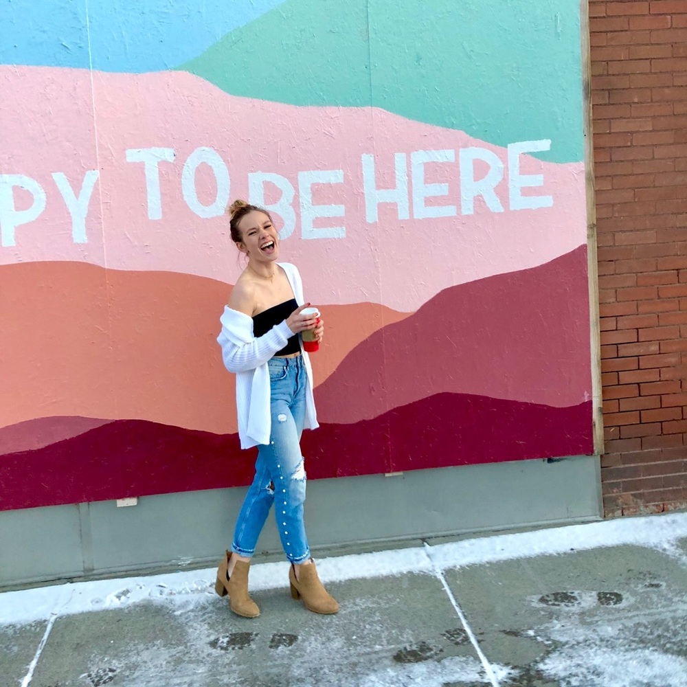 Meet your Posher, Madelyne